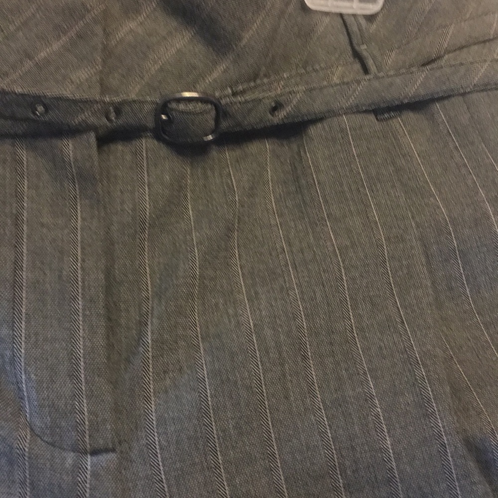 Capris - Picture 5 of 5